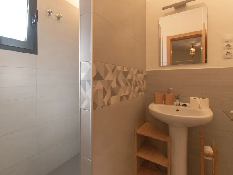 This exclusive Finca running as a successful Bed & Breakfast and rated 9 stars on booking is located in Alora and offers full privacy and spectacular open views of the countryside.