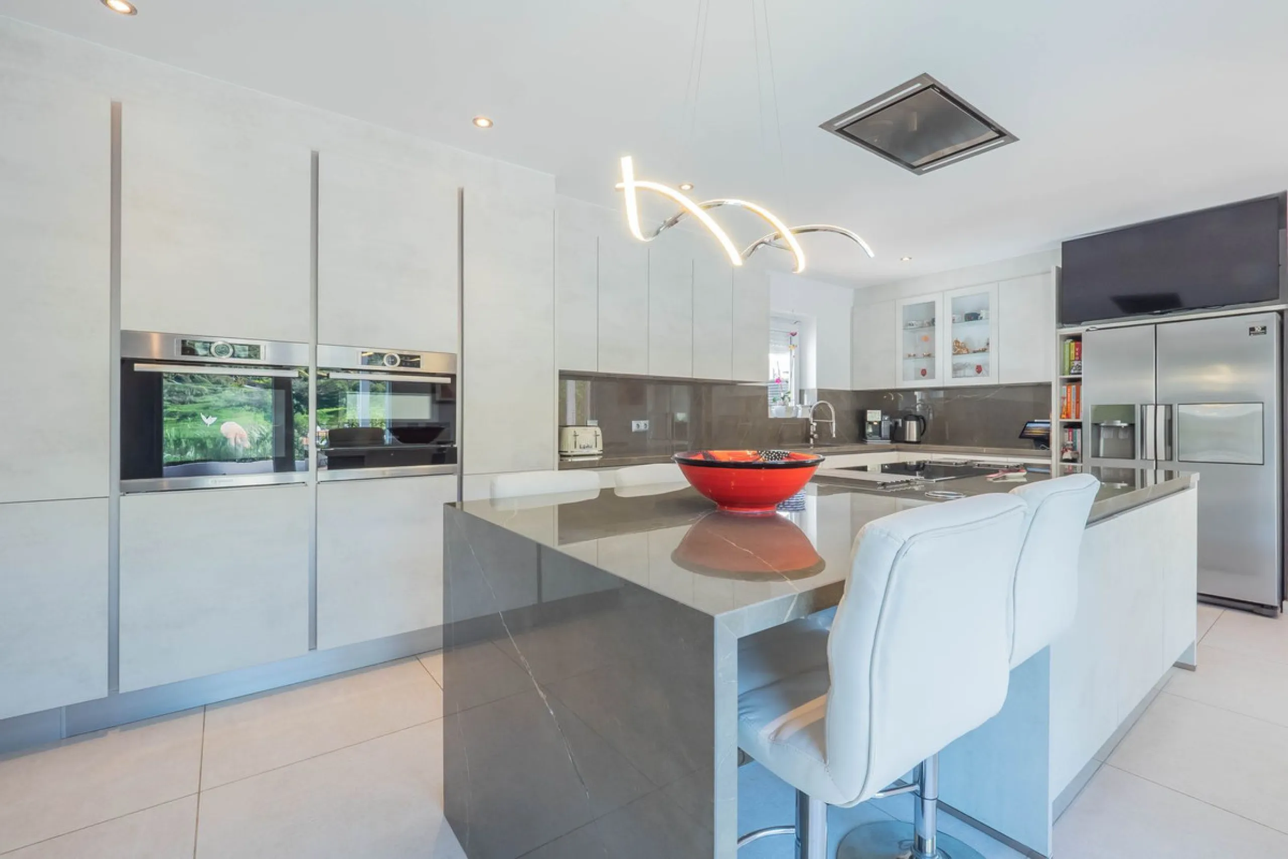 House - Detached Villa в продаже в Vélez-Málaga, Málaga. В доме 5 спален и 2 ванных комнат. Площадь дома 199 м². Площадь участка 5161 м²
