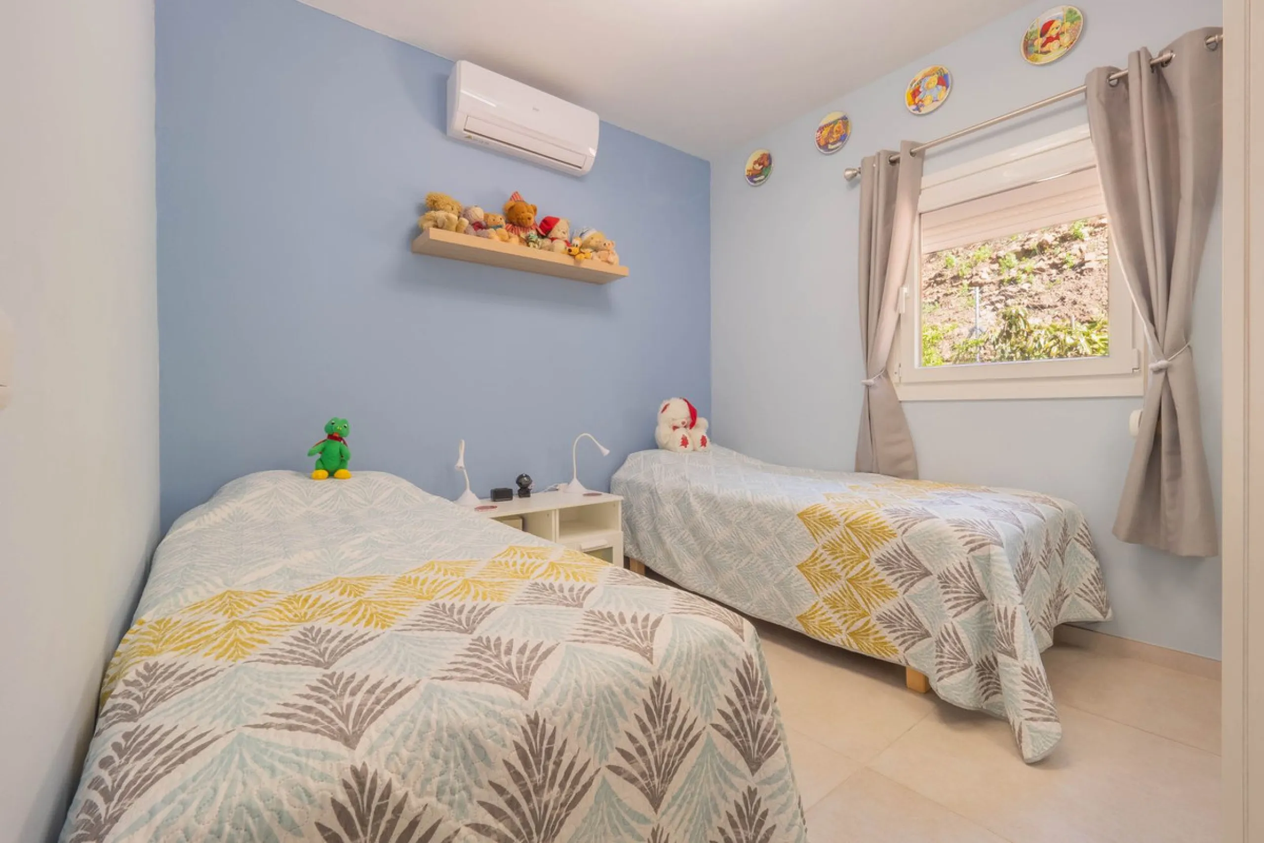 House - Detached Villa в продаже в Vélez-Málaga, Málaga. В доме 5 спален и 2 ванных комнат. Площадь дома 199 м². Площадь участка 5161 м²