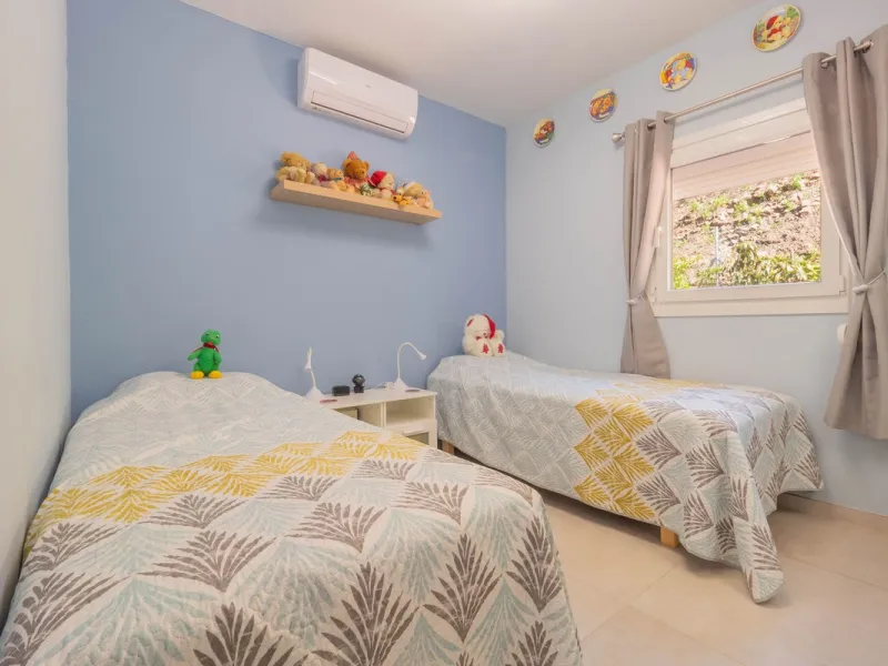 House - Detached Villa в продаже в Vélez-Málaga, Málaga. В доме 5 спален и 2 ванных комнат. Площадь дома 199 м². Площадь участка 5161 м²