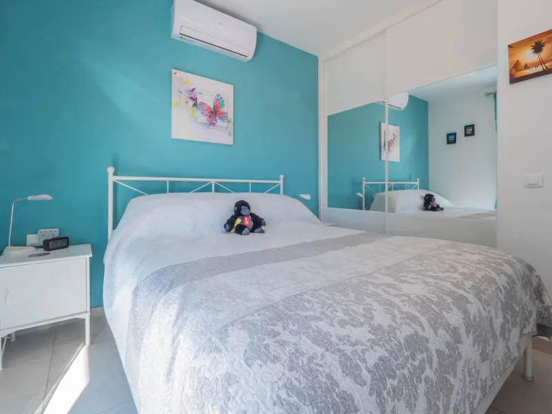 House - Detached Villa в продаже в Vélez-Málaga, Málaga. В доме 5 спален и 2 ванных комнат. Площадь дома 199 м². Площадь участка 5161 м²
