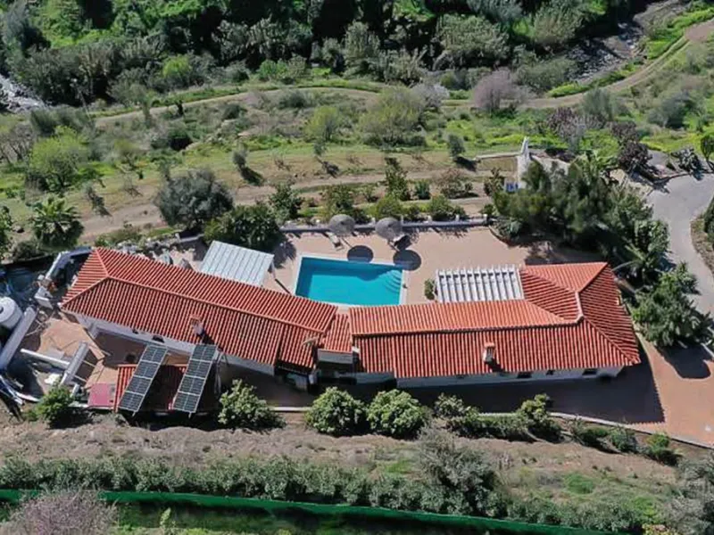 House - Detached Villa в продаже в Vélez-Málaga, Málaga. В доме 5 спален и 2 ванных комнат. Площадь дома 199 м². Площадь участка 5161 м²