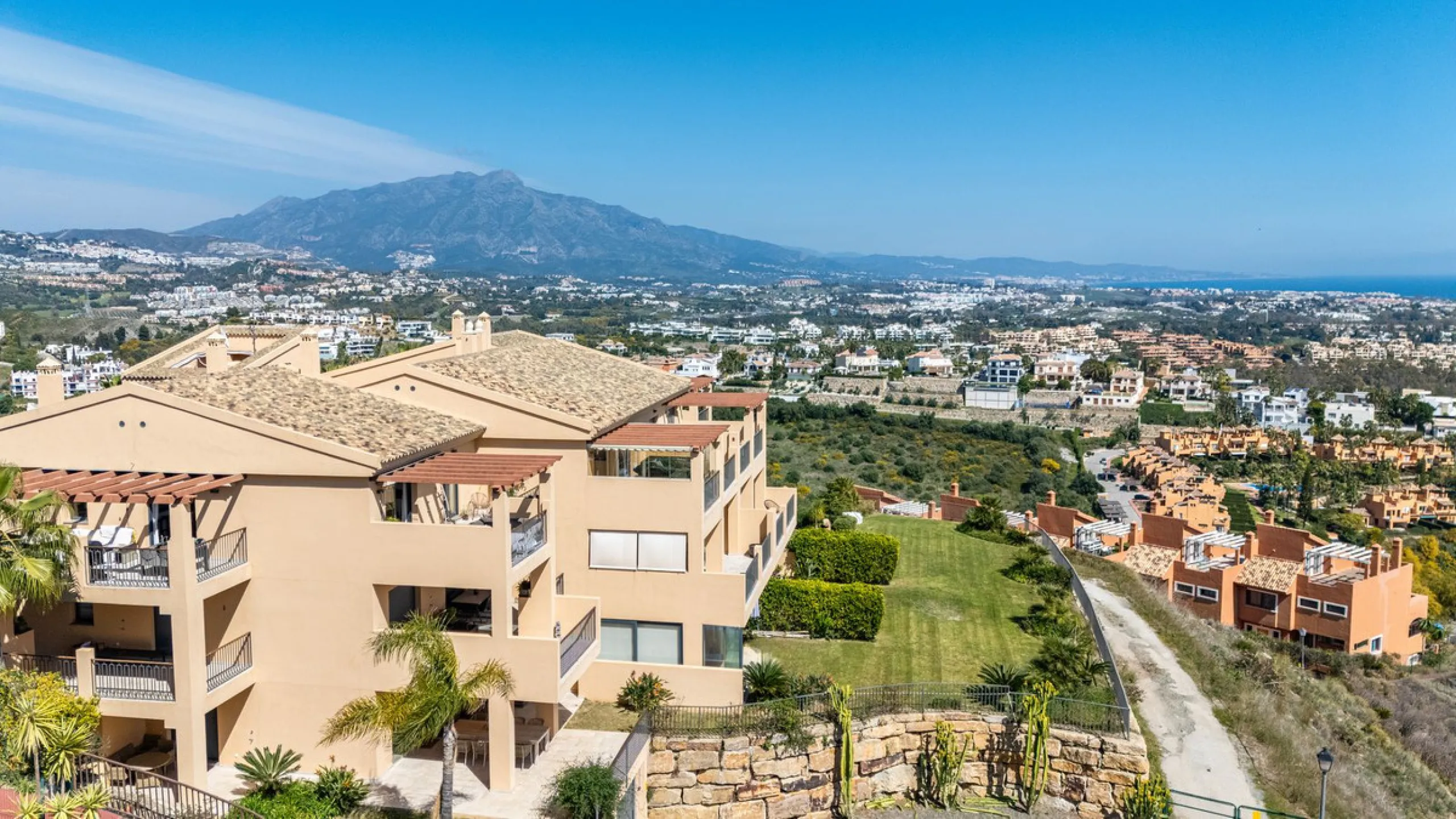 This stylish penthouse is located in a well-maintained and highly desirable residential community, offering a perfect combination of comfort, views, and lifestyle. The property features a built area of 102 m² and includes two spacious bedrooms and two mod