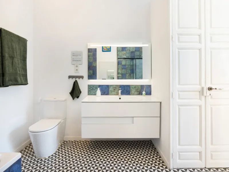 Apartment - Middle Floor Apartment в продаже в Málaga, Málaga. В доме 4 спален и 3 ванных комнат. Площадь дома 168 м²