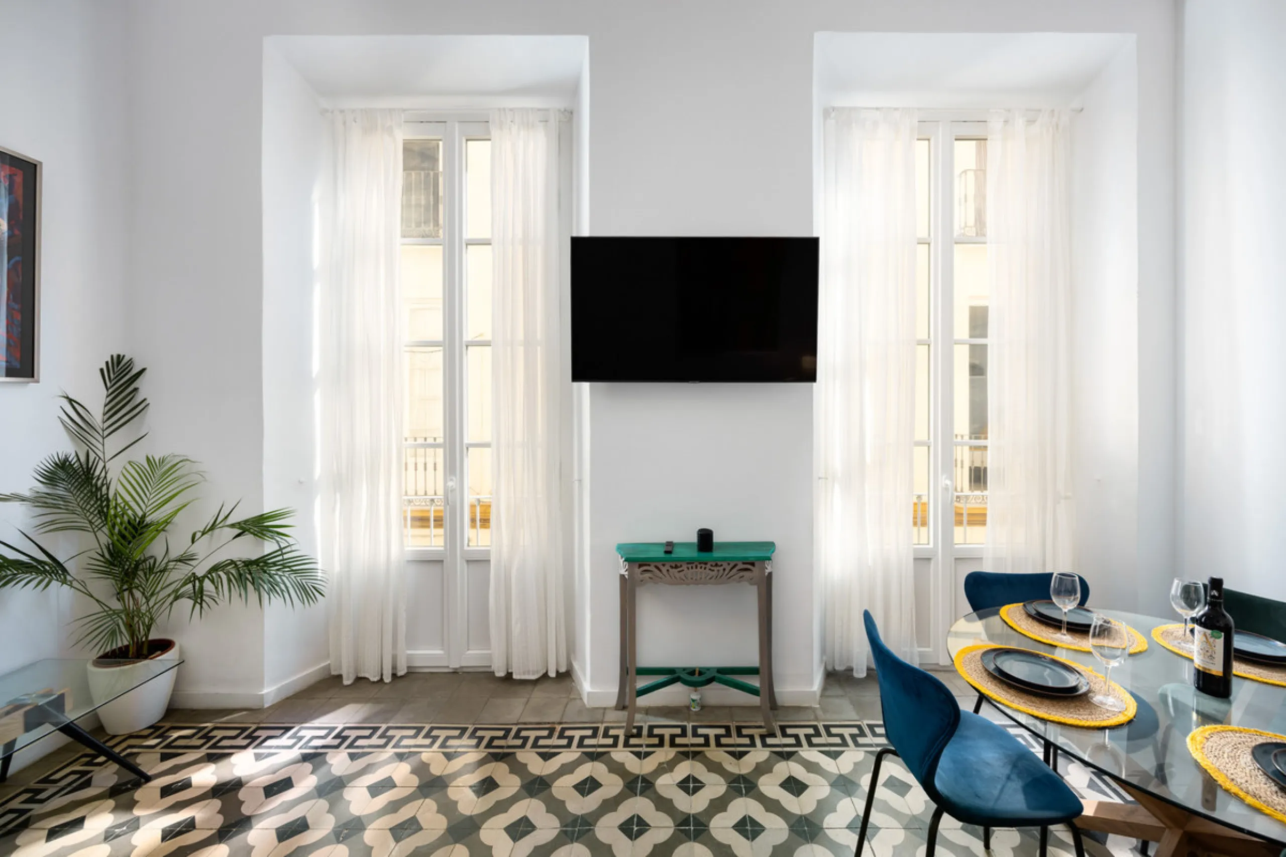 Apartment - Middle Floor Apartment в продаже в Málaga, Málaga. В доме 4 спален и 3 ванных комнат. Площадь дома 168 м²