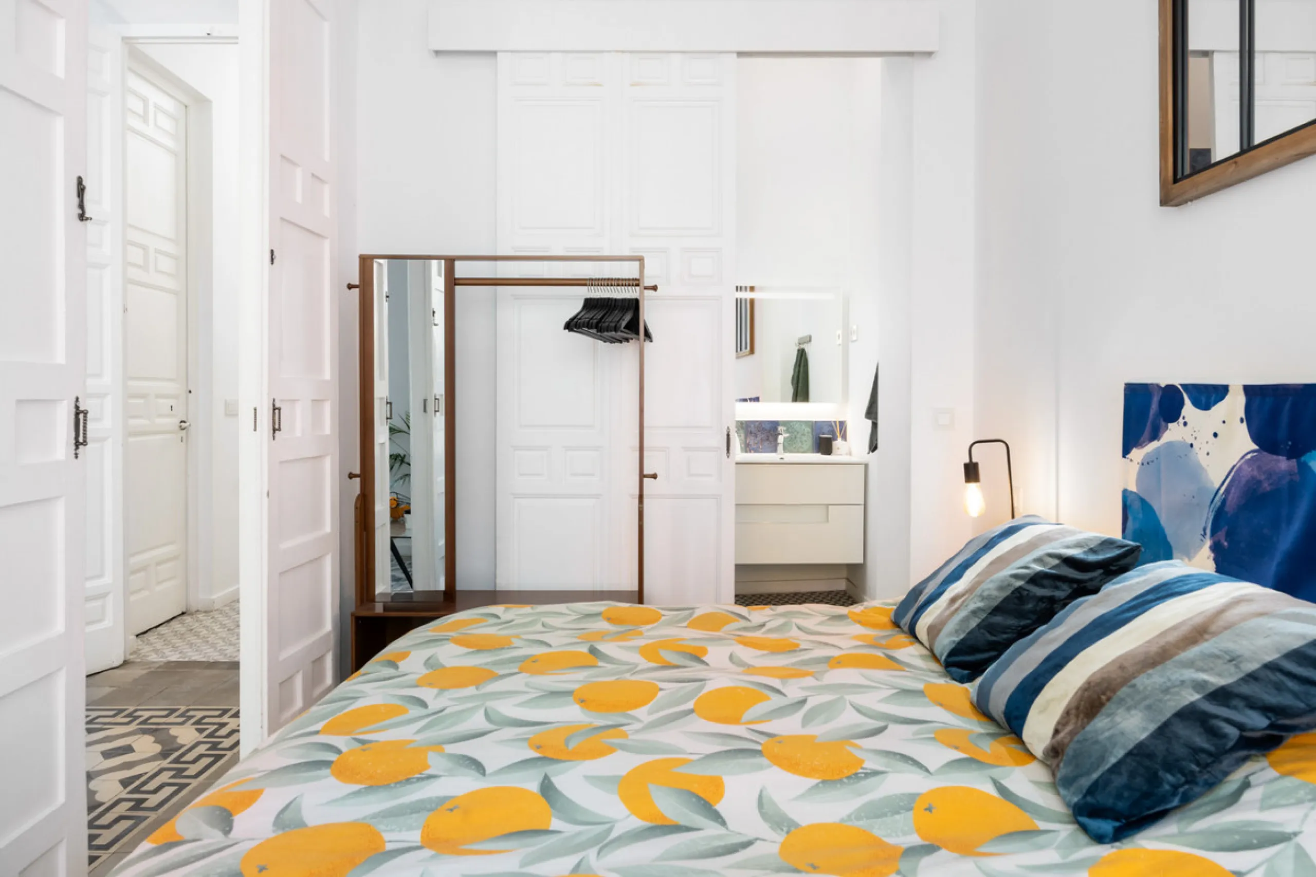 Apartment - Middle Floor Apartment в продаже в Málaga, Málaga. В доме 4 спален и 3 ванных комнат. Площадь дома 168 м²