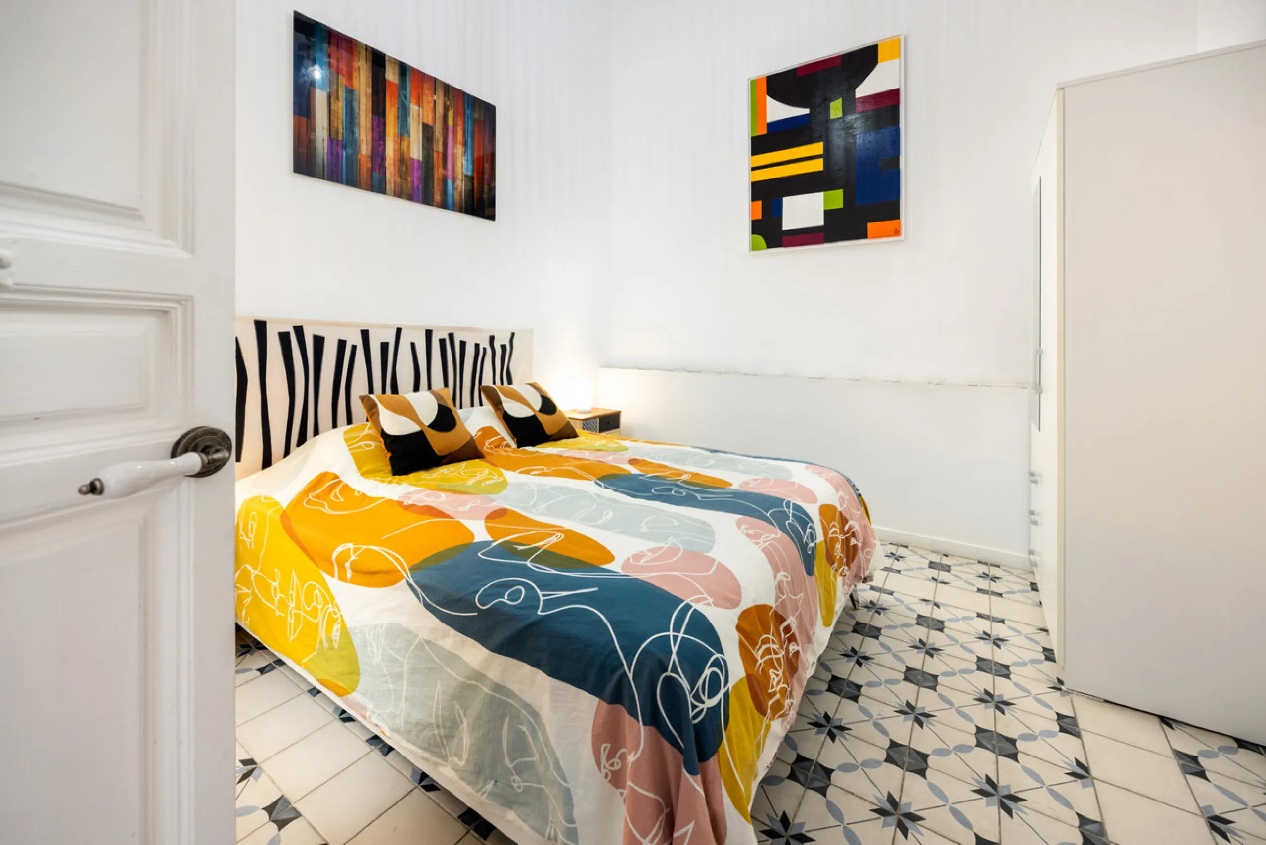 Apartment - Middle Floor Apartment в продаже в Málaga, Málaga. В доме 4 спален и 3 ванных комнат. Площадь дома 168 м²