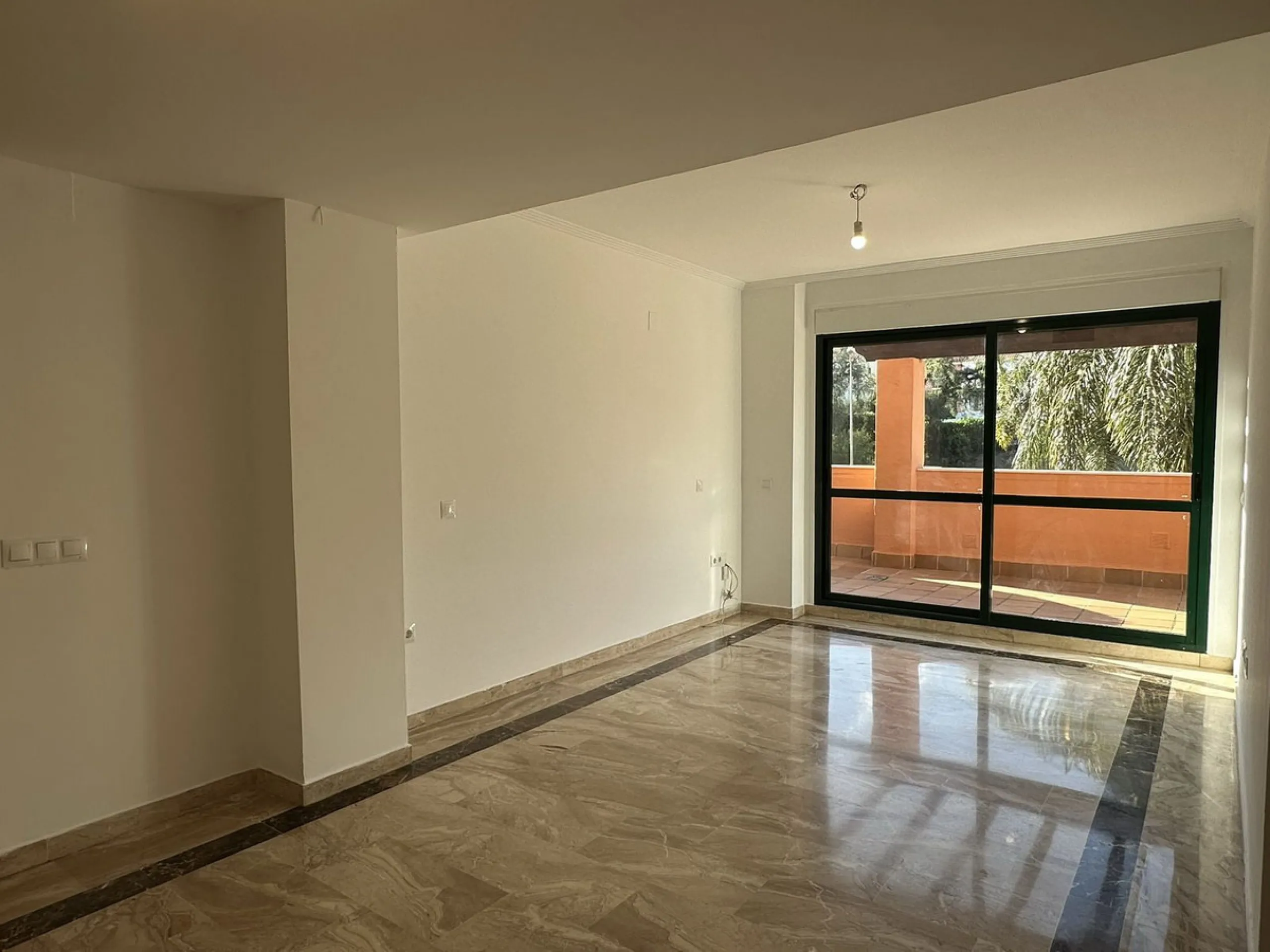 Middle Floor Apartment, Marbella, Costa del Sol.