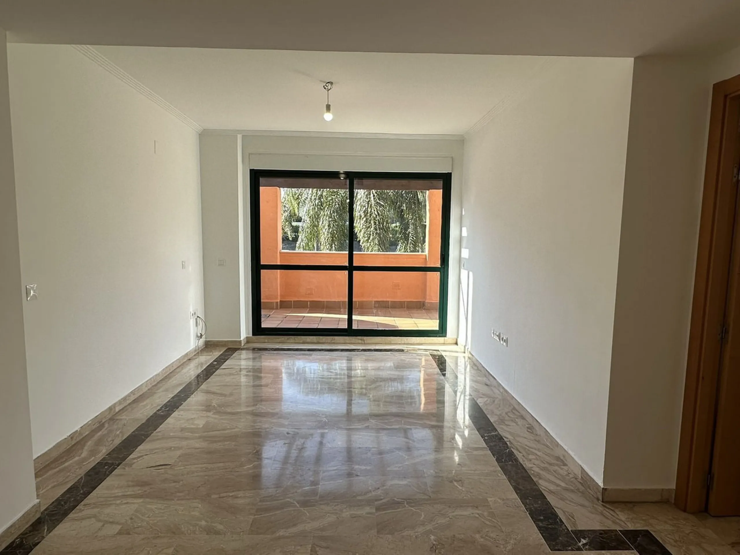 Middle Floor Apartment, Marbella, Costa del Sol.