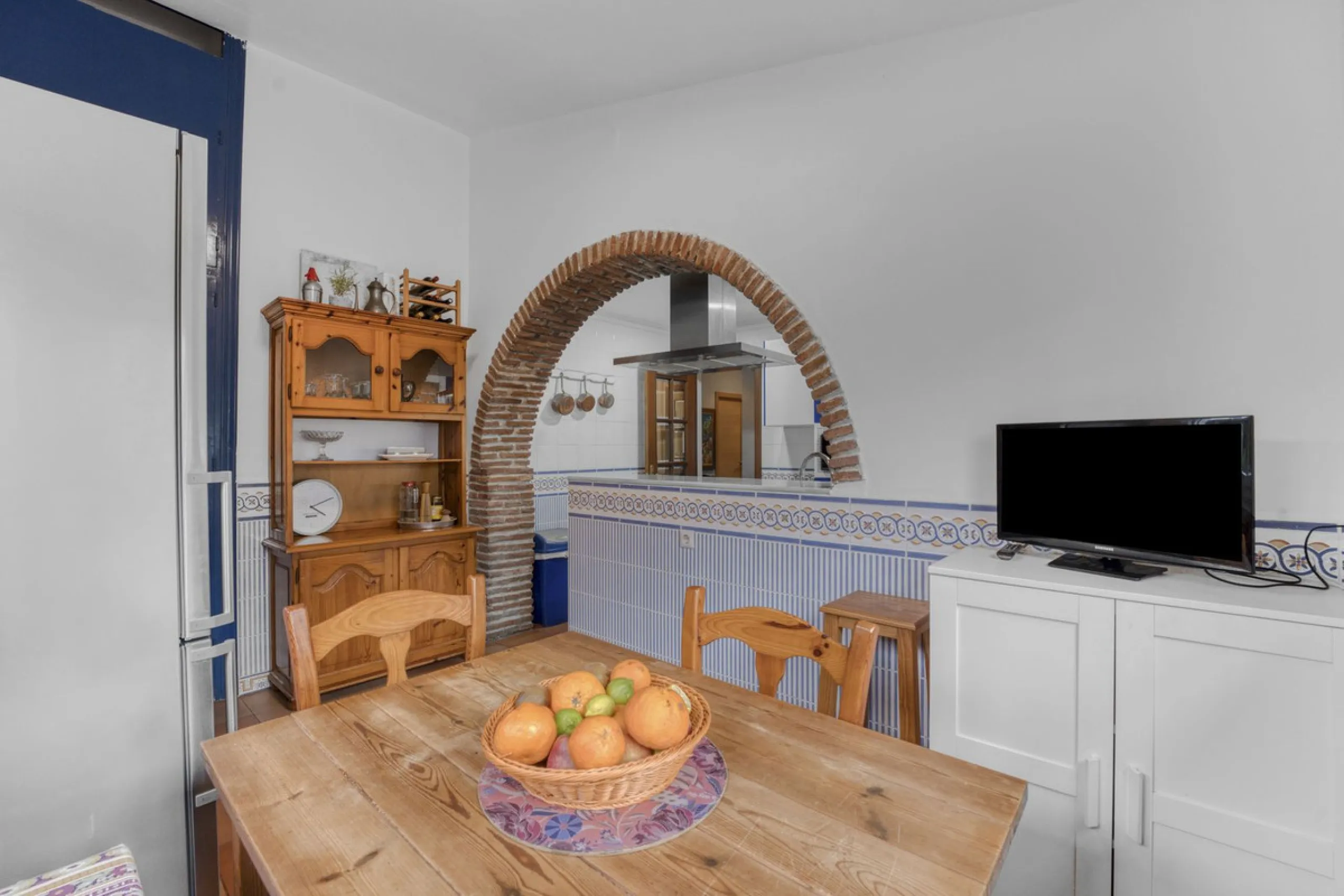 Diese beeindruckende Villa mit Aussicht – der ideale Rückzugsort für Ihre Familie