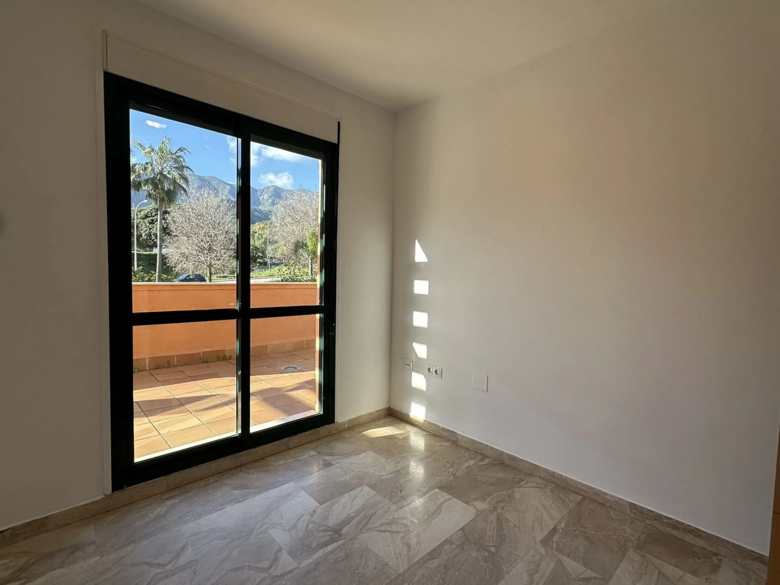 Middle Floor Apartment, Marbella, Costa del Sol.
