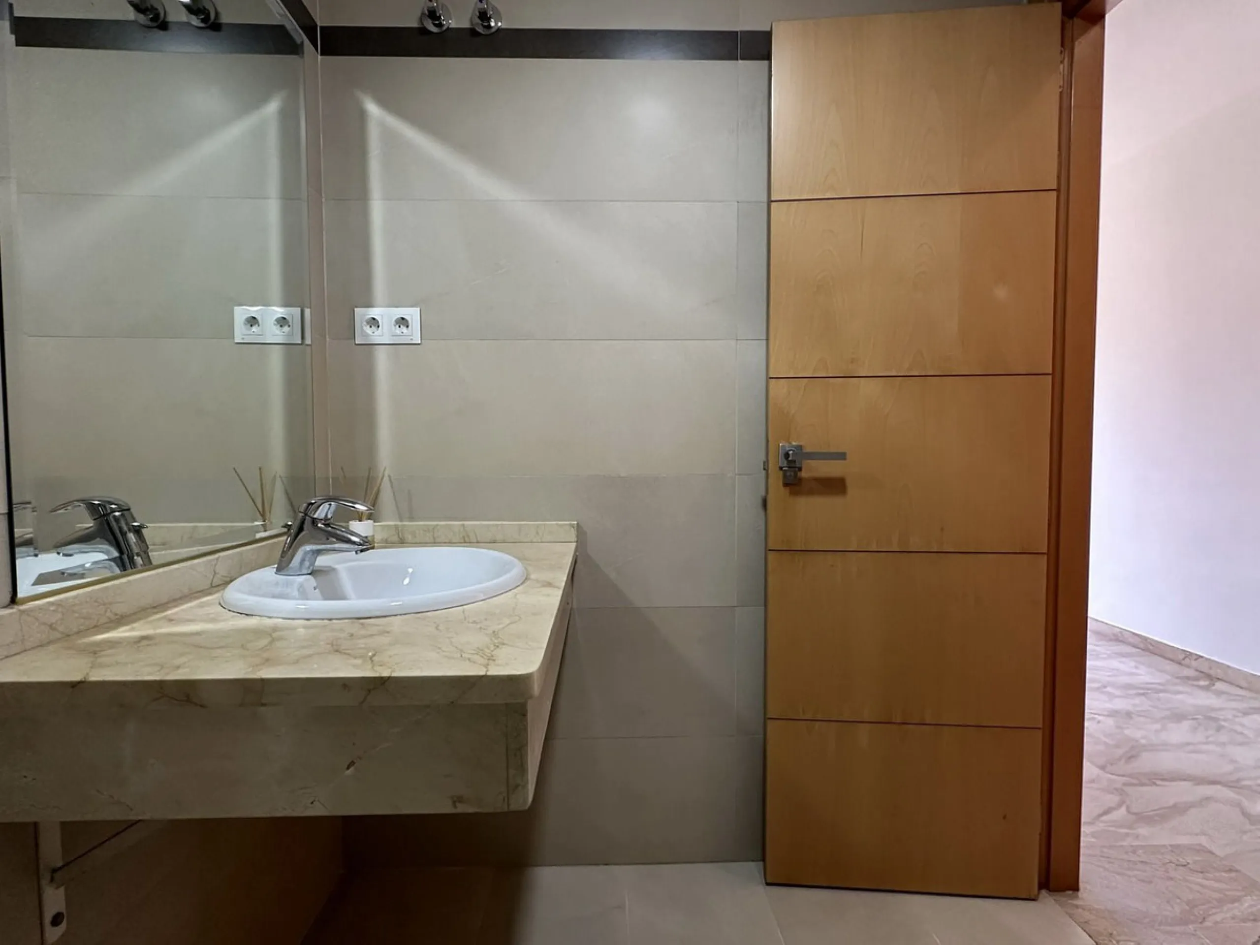 Middle Floor Apartment, Marbella, Costa del Sol.