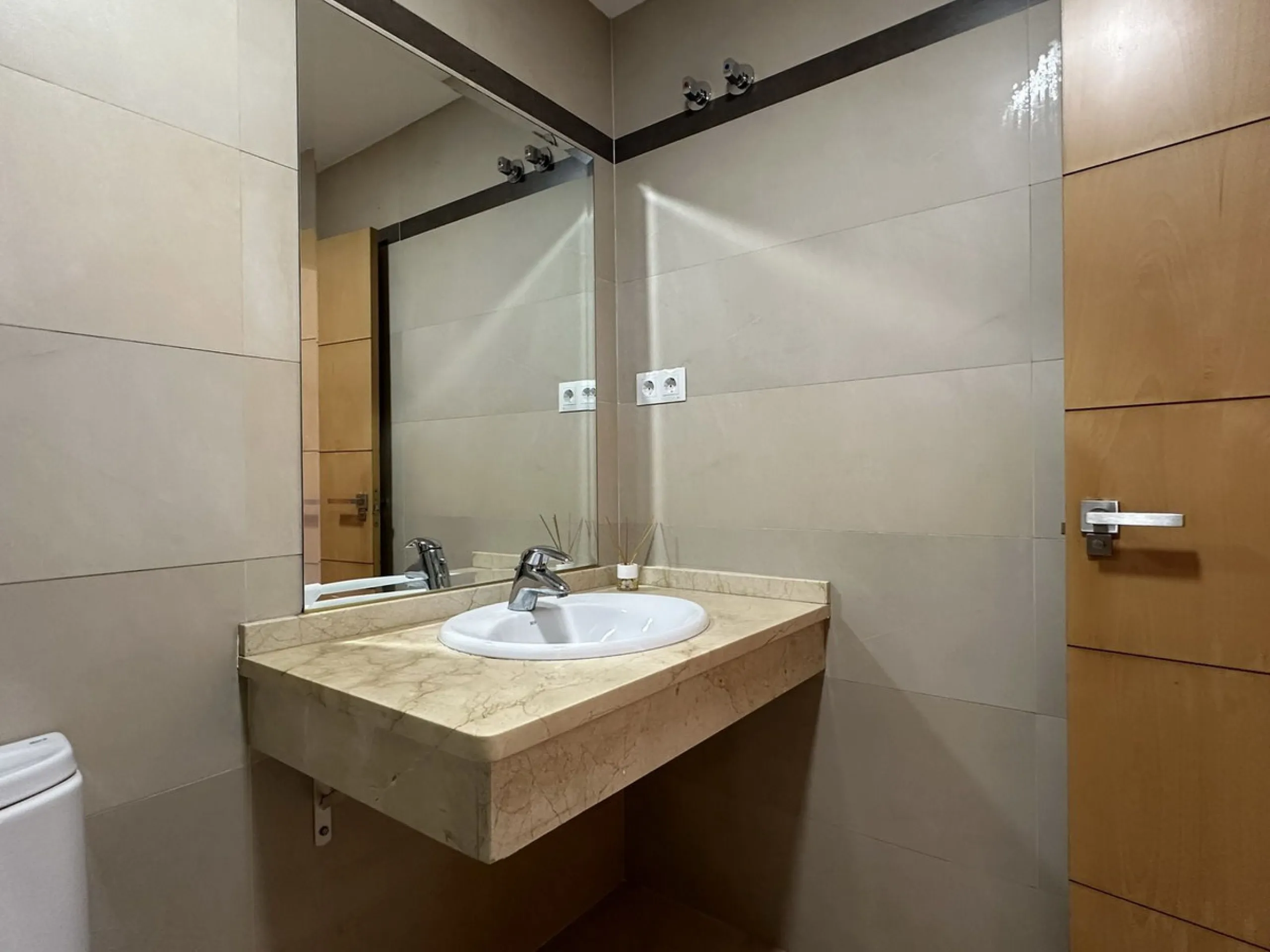 Middle Floor Apartment, Marbella, Costa del Sol.