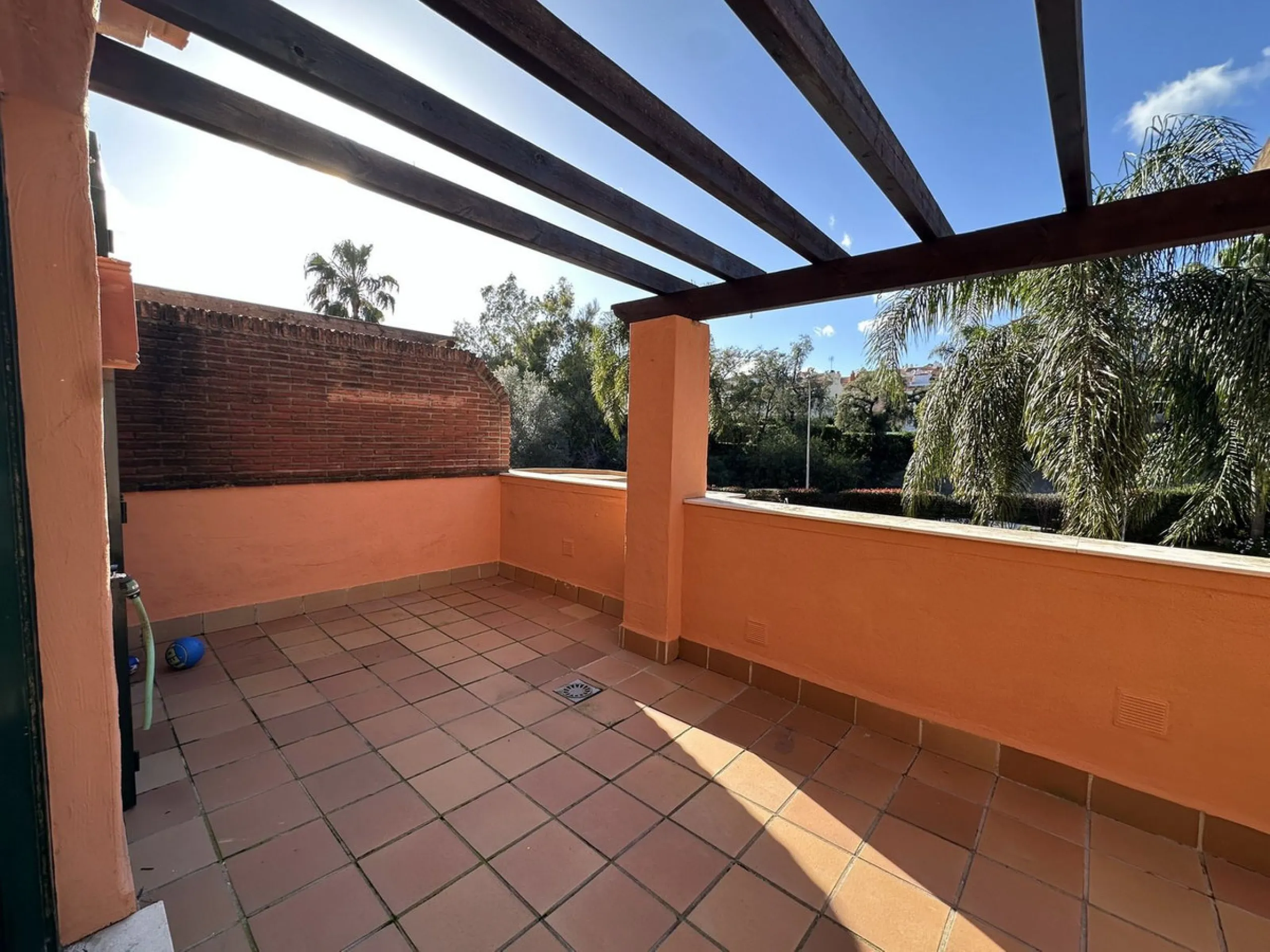 Middle Floor Apartment, Marbella, Costa del Sol.
