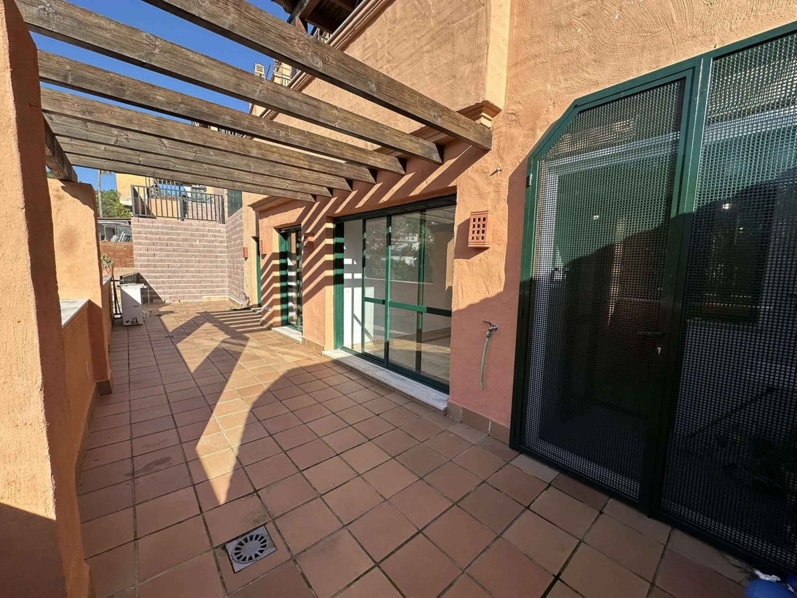 Middle Floor Apartment, Marbella, Costa del Sol.