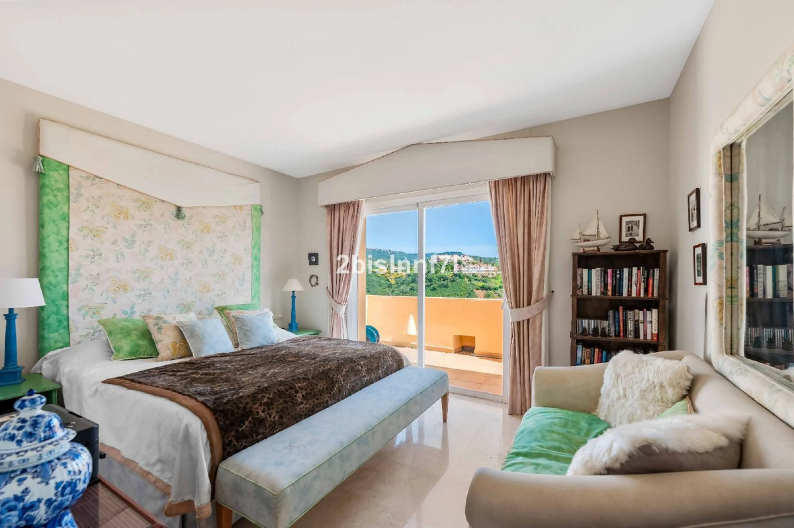 Penthouse with Panoramic Views of the Mediterranean for Sale in Elviria Hills, Marbella