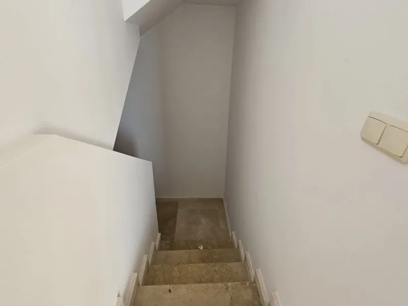 House - Townhouse в продаже в Casares, Málaga. В доме 2 спален и 3 ванных комнат. Площадь дома 205 м²