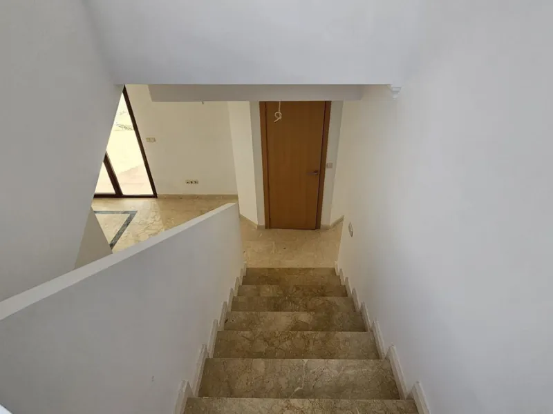 House - Townhouse в продаже в Casares, Málaga. В доме 2 спален и 3 ванных комнат. Площадь дома 205 м²