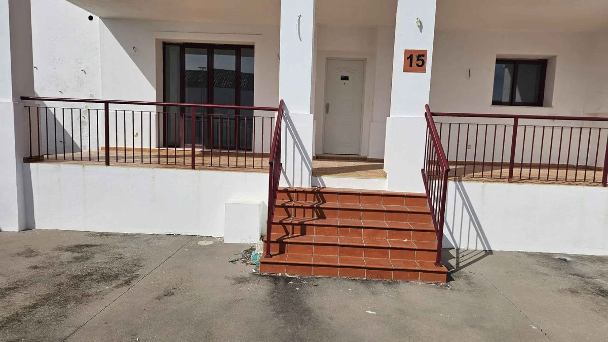 House - Townhouse в продаже в Casares, Málaga. В доме 2 спален и 3 ванных комнат. Площадь дома 211 м²