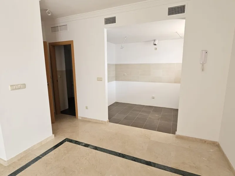House - Townhouse в продаже в Casares, Málaga. В доме 2 спален и 3 ванных комнат. Площадь дома 211 м²