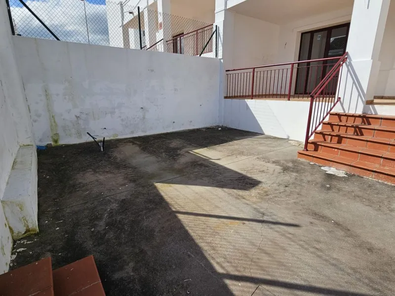 House - Townhouse в продаже в Casares, Málaga. В доме 2 спален и 3 ванных комнат. Площадь дома 208 м²