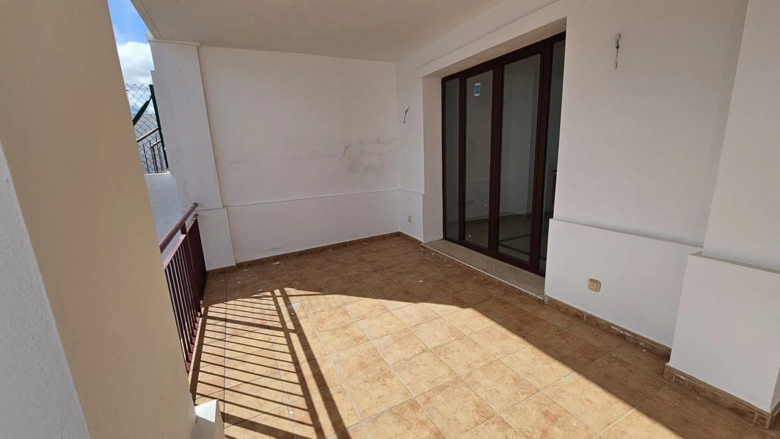 House - Townhouse в продаже в Casares, Málaga. В доме 2 спален и 3 ванных комнат. Площадь дома 208 м²