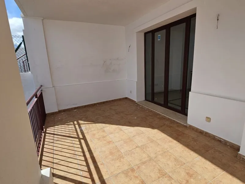 House - Townhouse в продаже в Casares, Málaga. В доме 2 спален и 3 ванных комнат. Площадь дома 208 м²