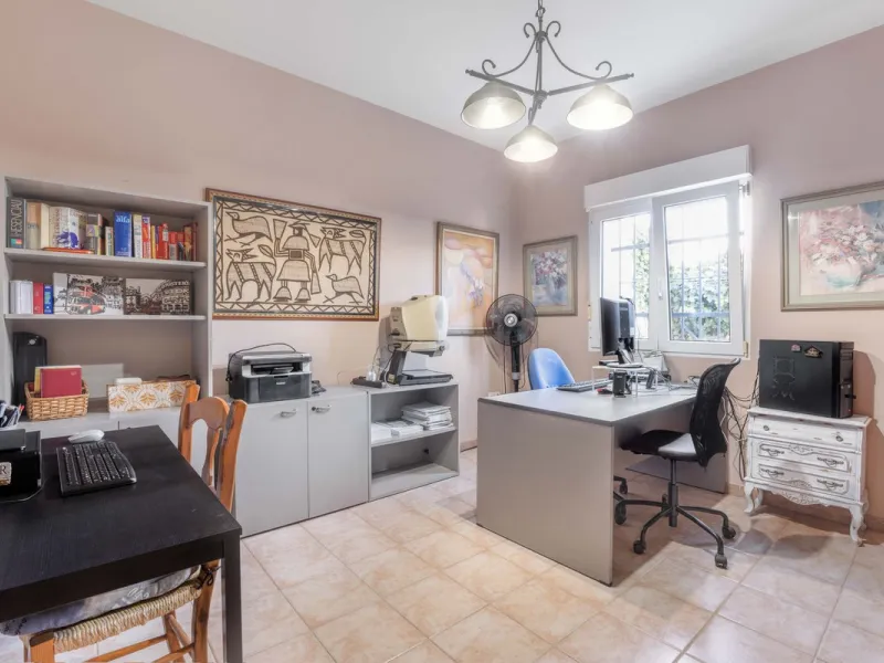 Diese beeindruckende Villa mit Aussicht – der ideale Rückzugsort für Ihre Familie