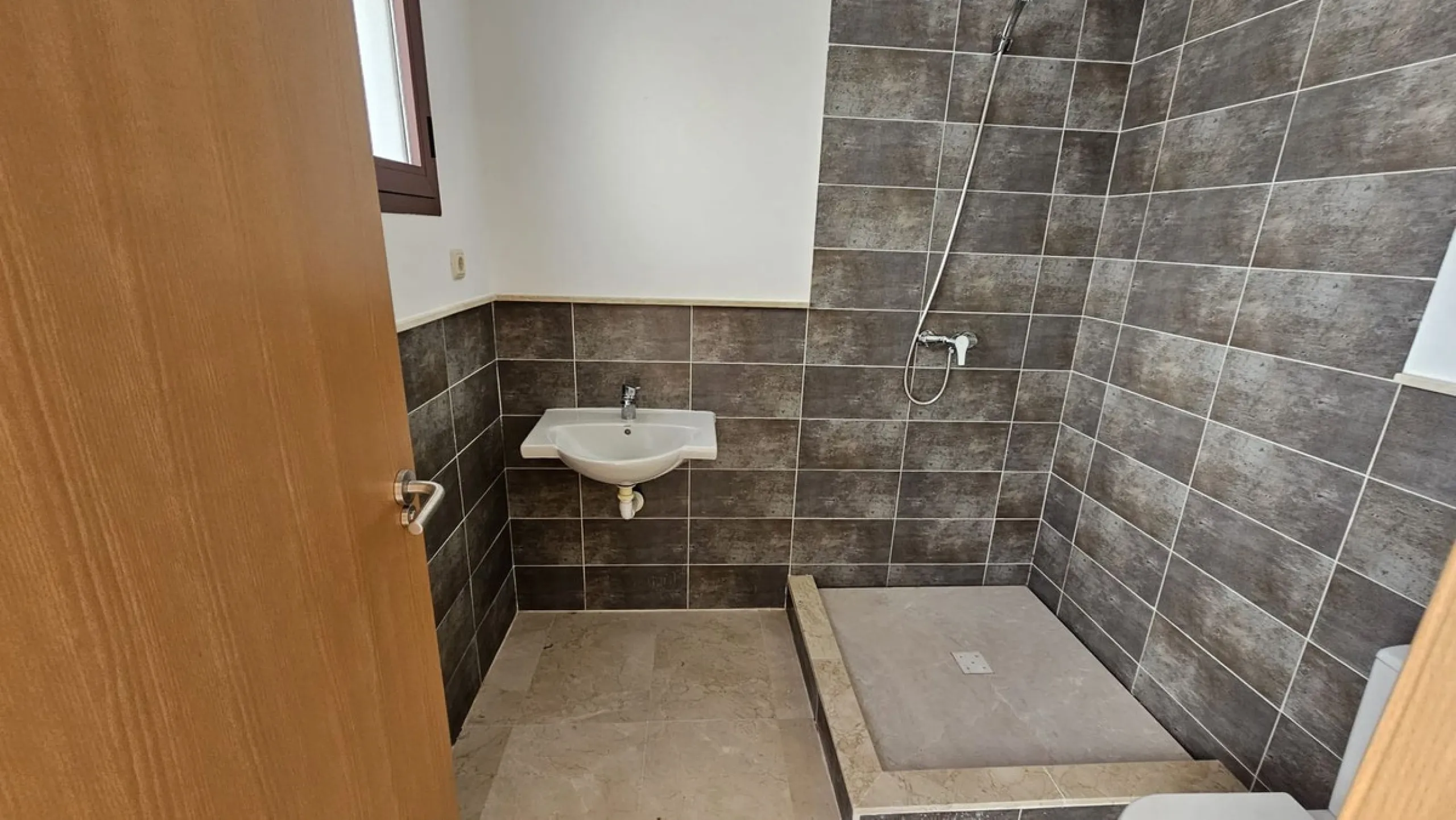 House - Townhouse в продаже в Casares, Málaga. В доме 2 спален и 3 ванных комнат. Площадь дома 208 м²