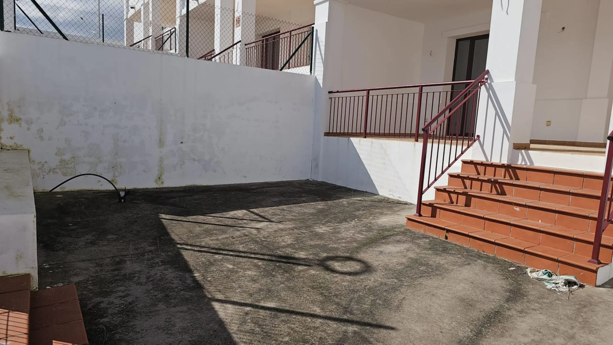 House - Townhouse в продаже в Casares, Málaga. В доме 2 спален и 3 ванных комнат. Площадь дома 208 м²