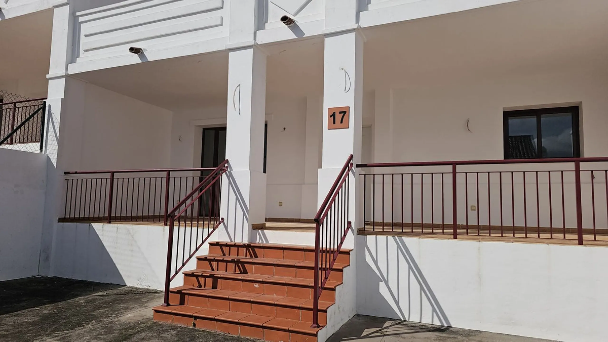 House - Townhouse в продаже в Casares, Málaga. В доме 2 спален и 3 ванных комнат. Площадь дома 208 м²