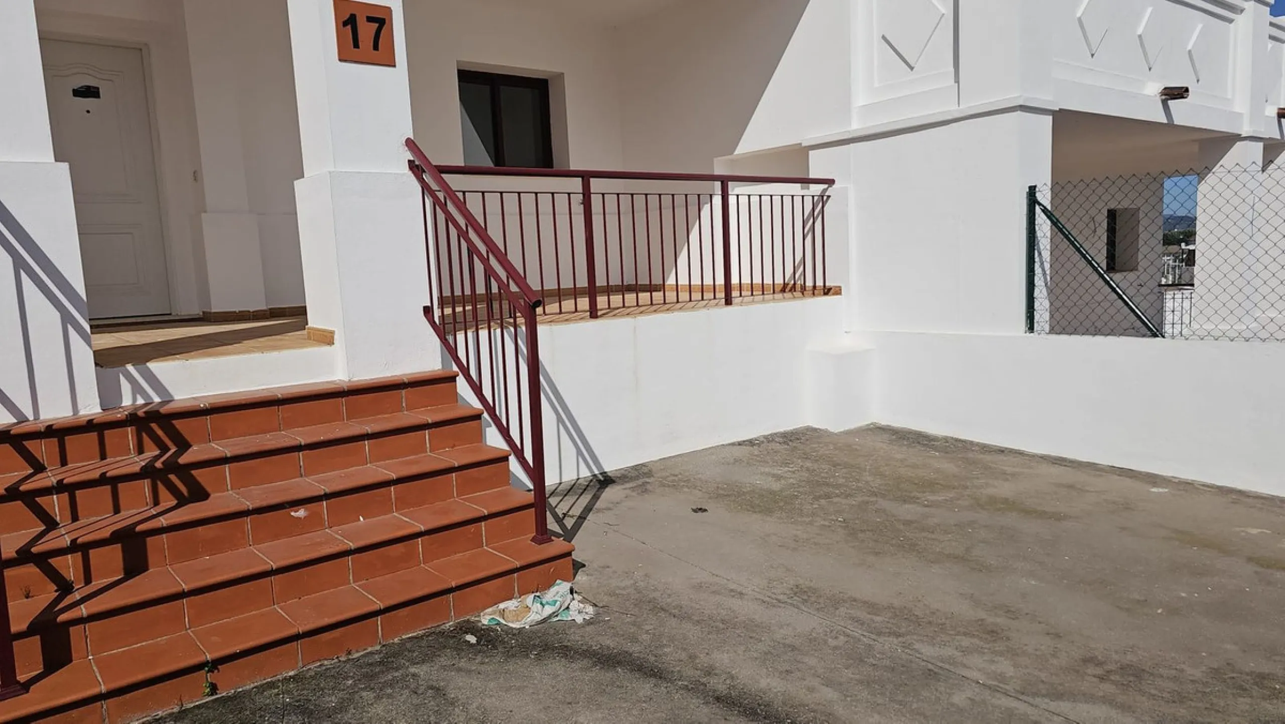 House - Townhouse в продаже в Casares, Málaga. В доме 2 спален и 3 ванных комнат. Площадь дома 208 м²