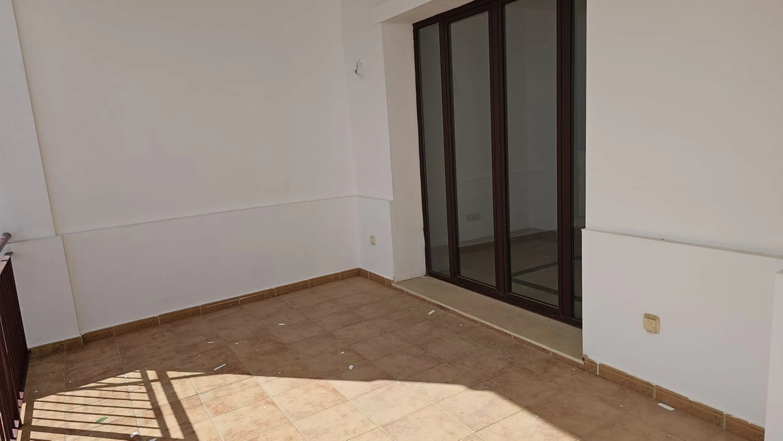 House - Townhouse в продаже в Casares, Málaga. В доме 2 спален и 3 ванных комнат. Площадь дома 208 м²