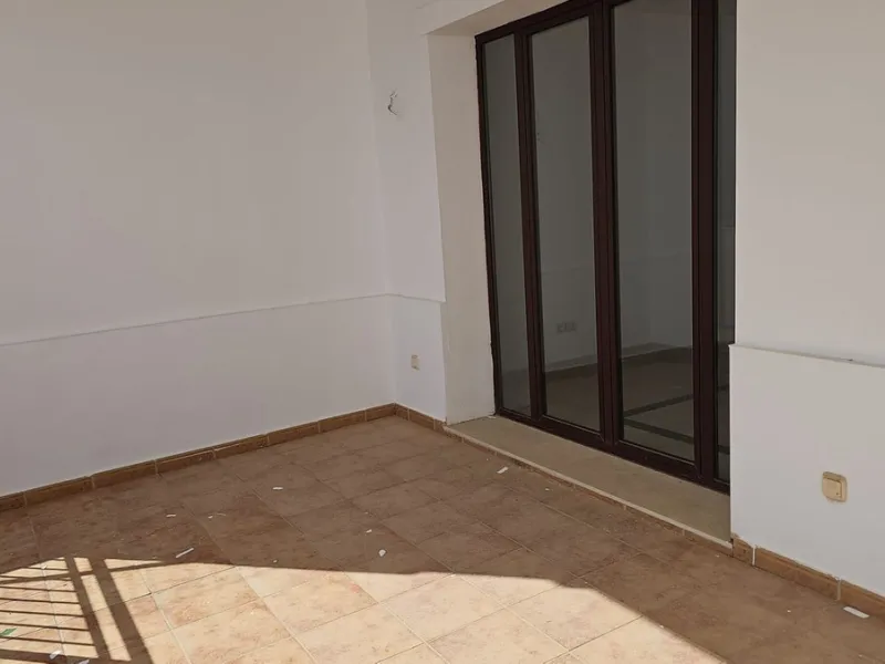 House - Townhouse в продаже в Casares, Málaga. В доме 2 спален и 3 ванных комнат. Площадь дома 208 м²