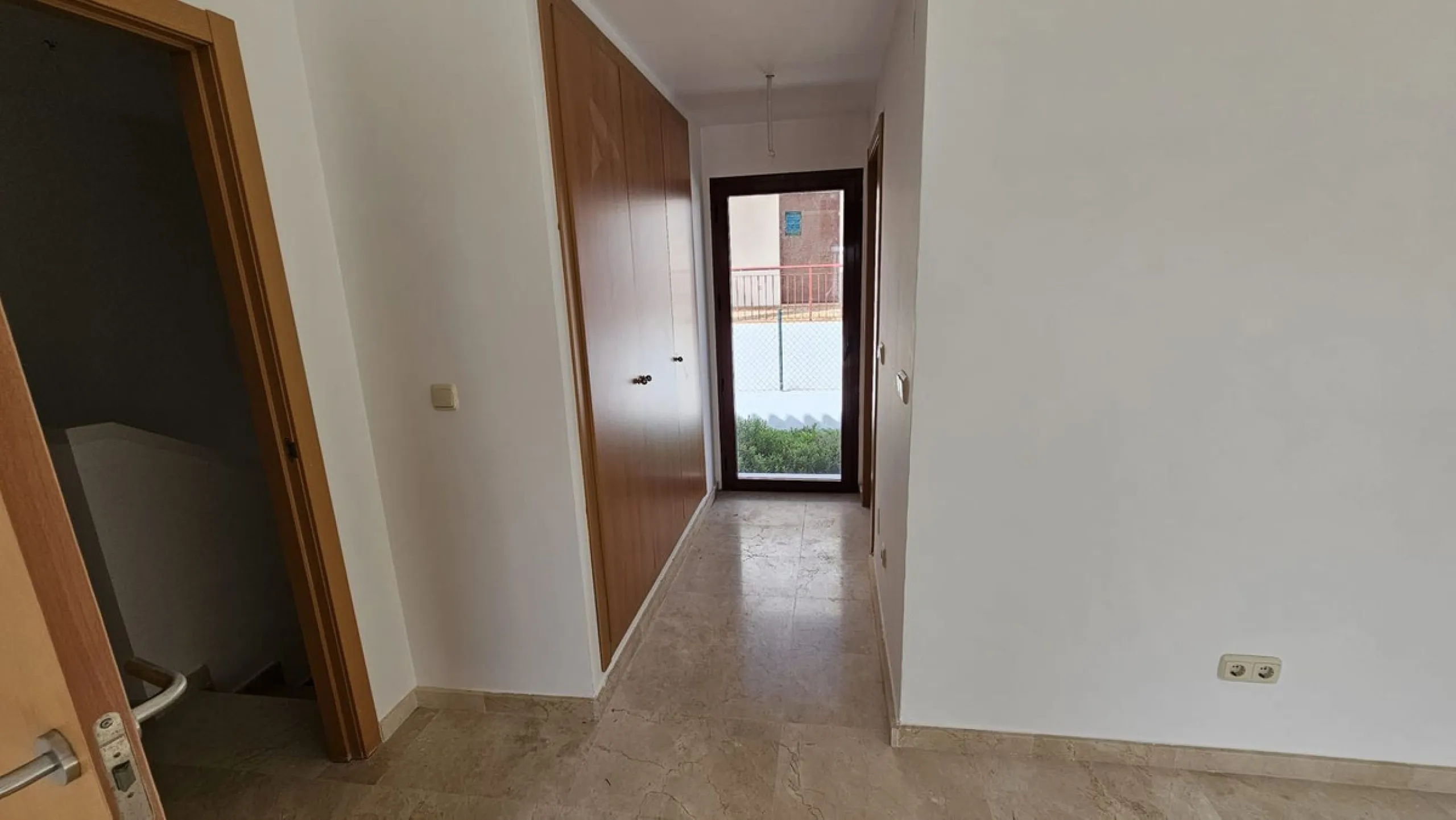 House - Townhouse в продаже в Casares, Málaga. В доме 2 спален и 3 ванных комнат. Площадь дома 208 м²