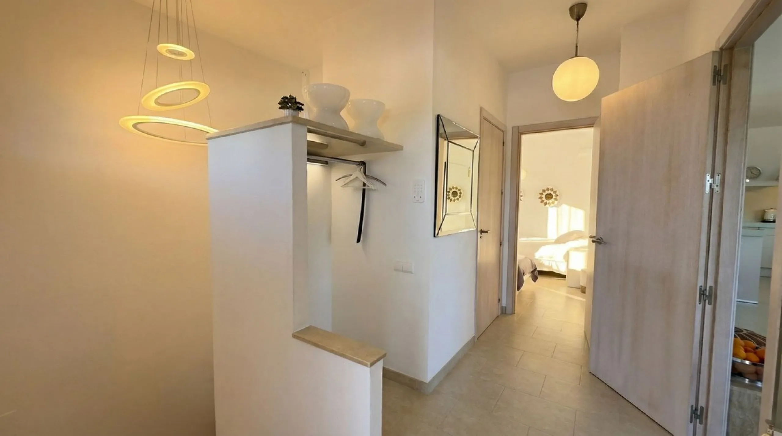 House - Detached Villa в продаже в Guaro, Málaga. В доме 4 спален и 4 ванных комнат. Площадь дома 357 м². Площадь участка 22000 м²