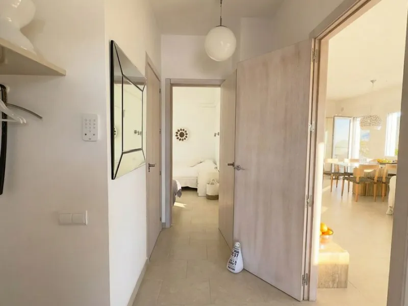House - Detached Villa в продаже в Guaro, Málaga. В доме 4 спален и 4 ванных комнат. Площадь дома 357 м². Площадь участка 22000 м²