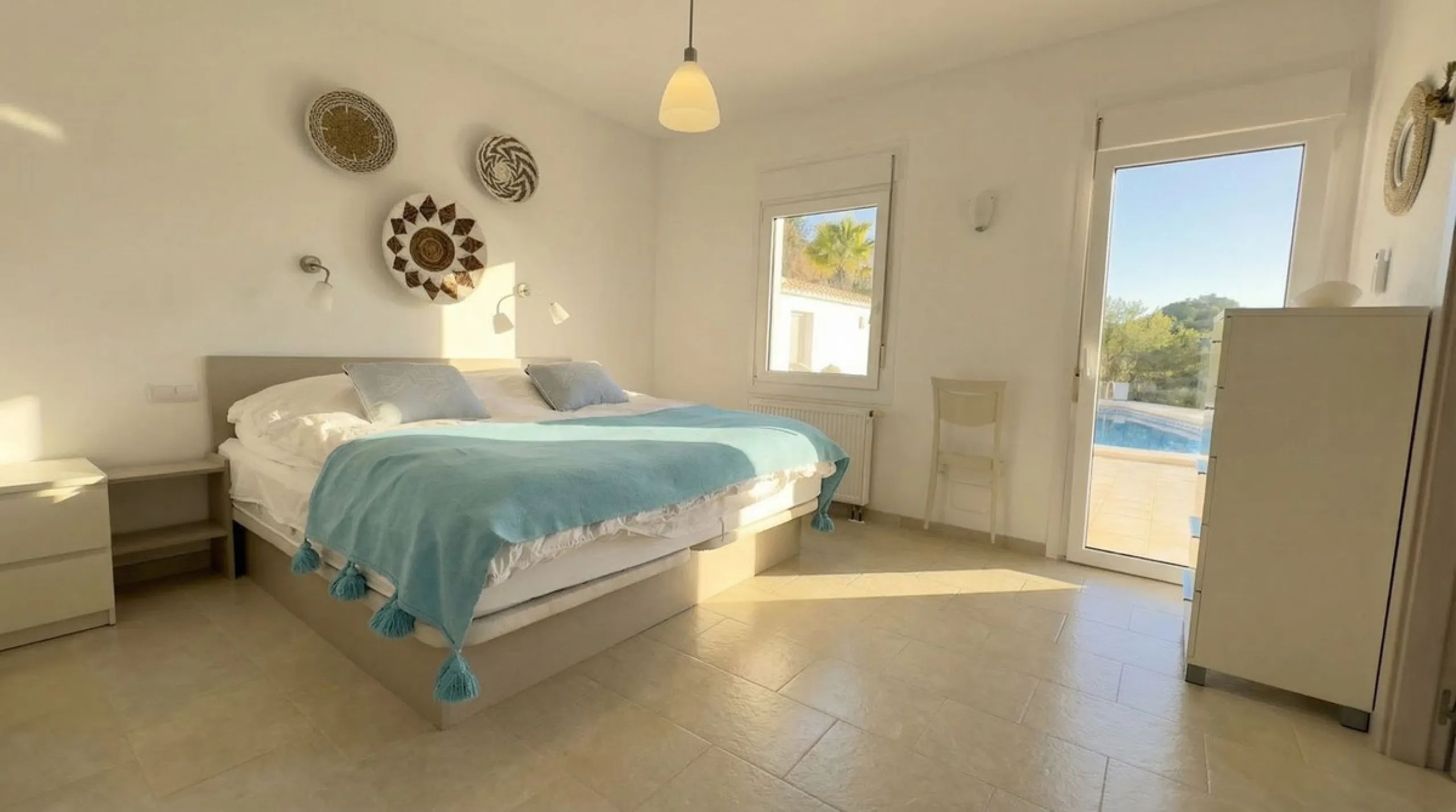 House - Detached Villa в продаже в Guaro, Málaga. В доме 4 спален и 4 ванных комнат. Площадь дома 357 м². Площадь участка 22000 м²