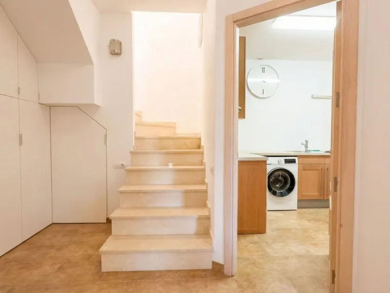 House - Detached Villa в продаже в Guaro, Málaga. В доме 4 спален и 4 ванных комнат. Площадь дома 357 м². Площадь участка 22000 м²