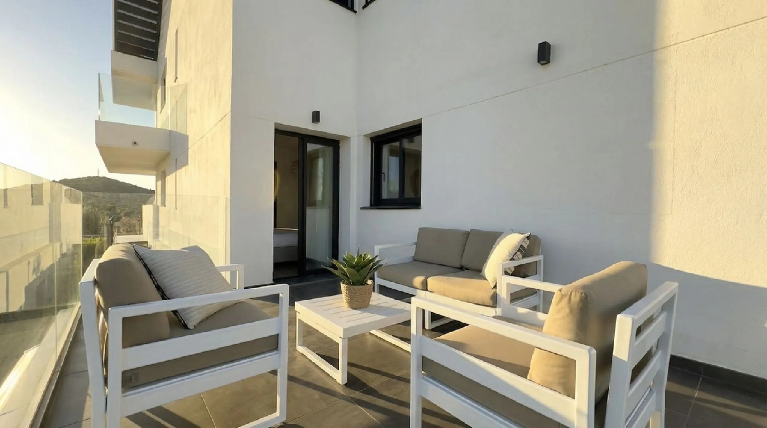 4-Bedroom Apartment with Private Garden and Sea Views – Hacienda el Sueño, Mijas