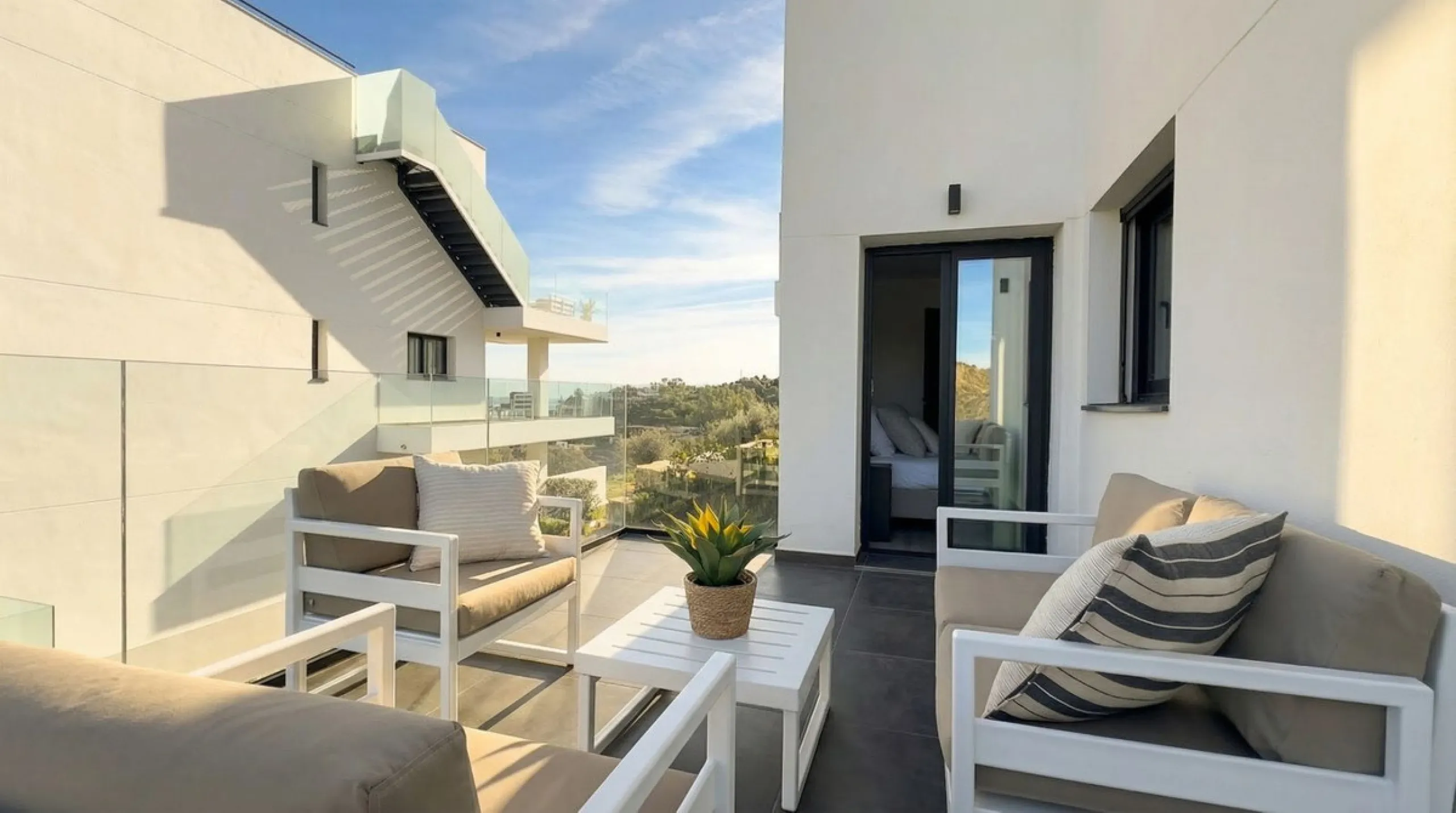 4-Bedroom Apartment with Private Garden and Sea Views – Hacienda el Sueño, Mijas