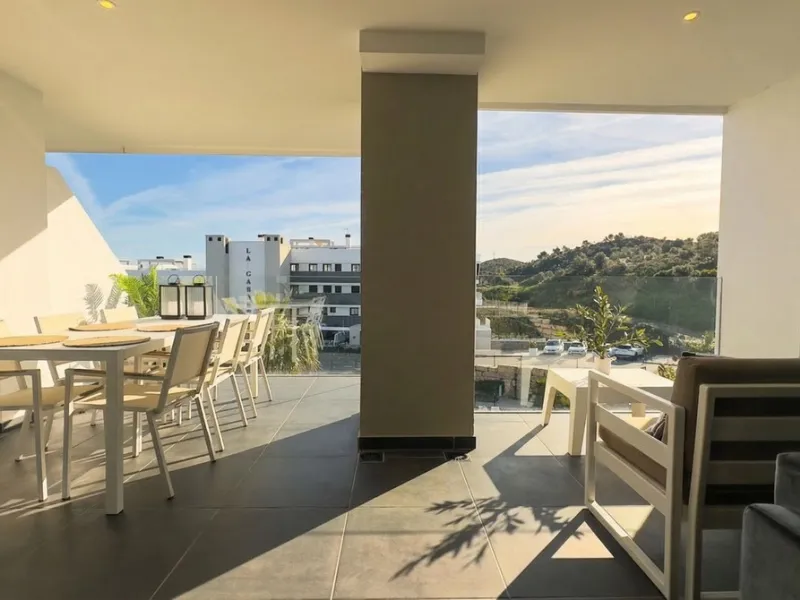 Apartment with Pool Views and Space for 6 – For Sale in Hacienda el Sueño, Mijas Costa