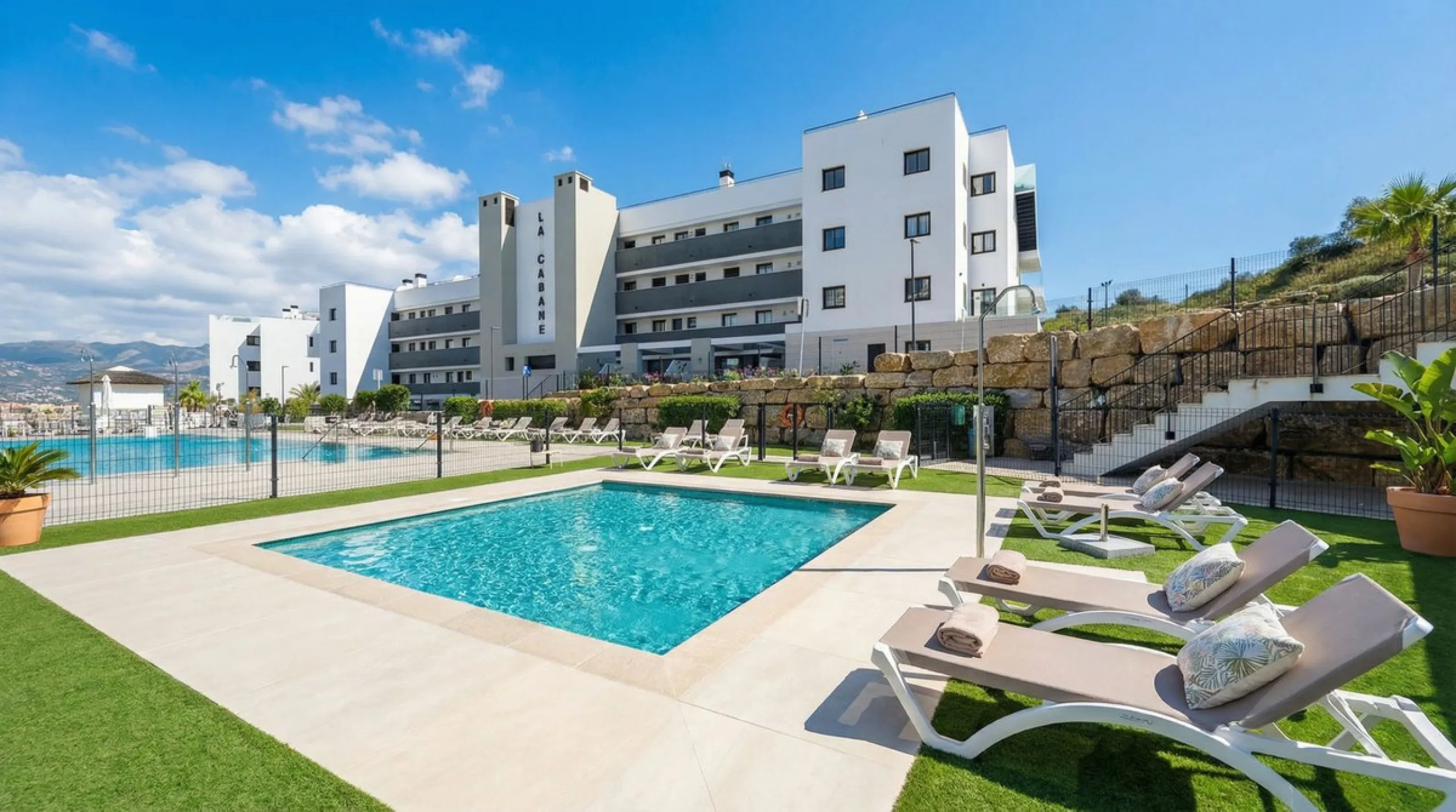Apartment with Pool Views and Space for 6 – For Sale in Hacienda el Sueño, Mijas Costa