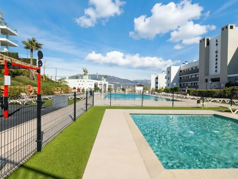 Apartment with Pool Views and Space for 6 – For Sale in Hacienda el Sueño, Mijas Costa