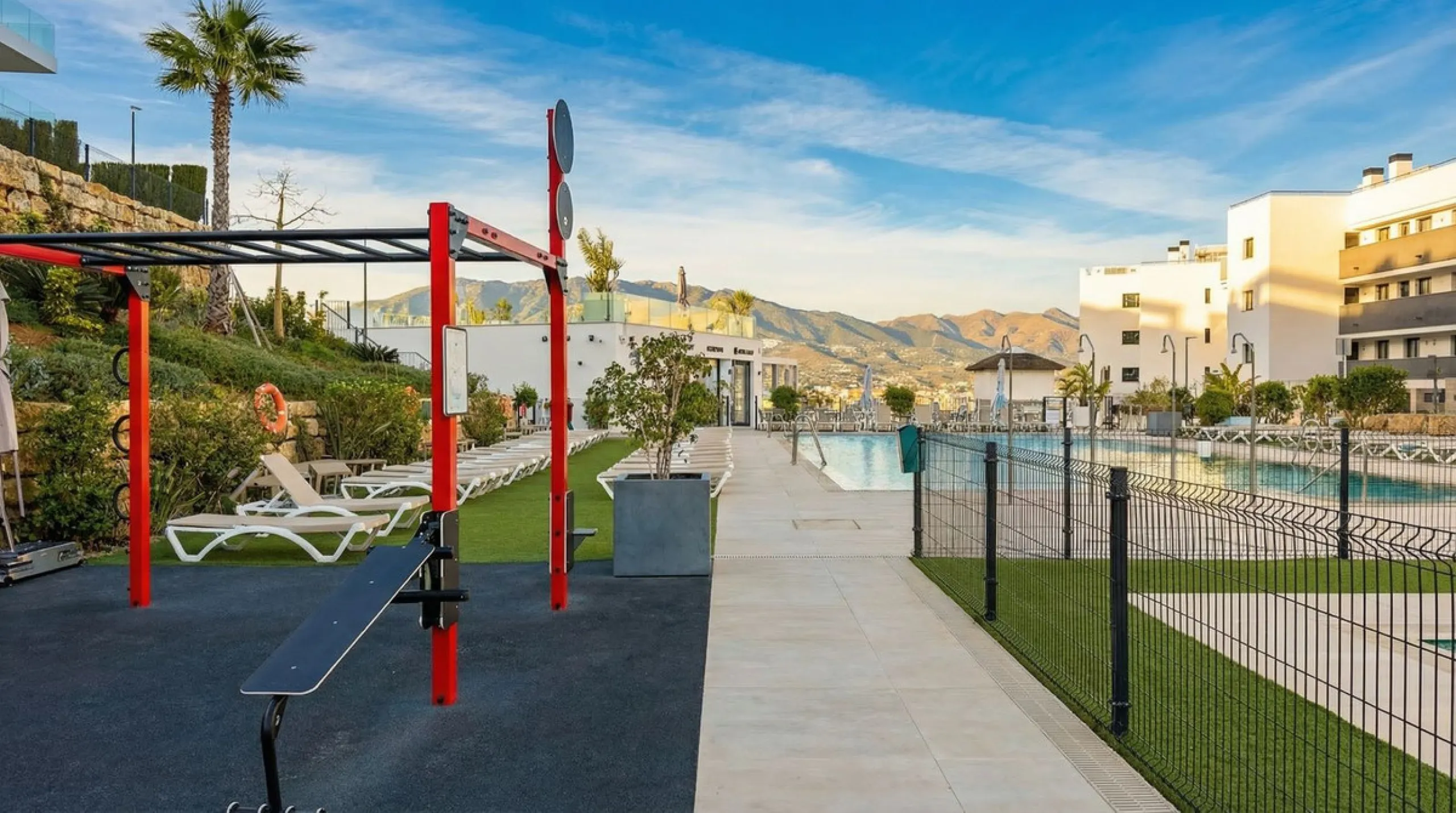 Apartment with Pool Views and Space for 6 – For Sale in Hacienda el Sueño, Mijas Costa
