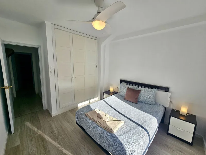 Apartment - Middle Floor Apartment в продаже в Torremolinos, Málaga. В доме 3 спален и 2 ванных комнат. Площадь дома 91 м²