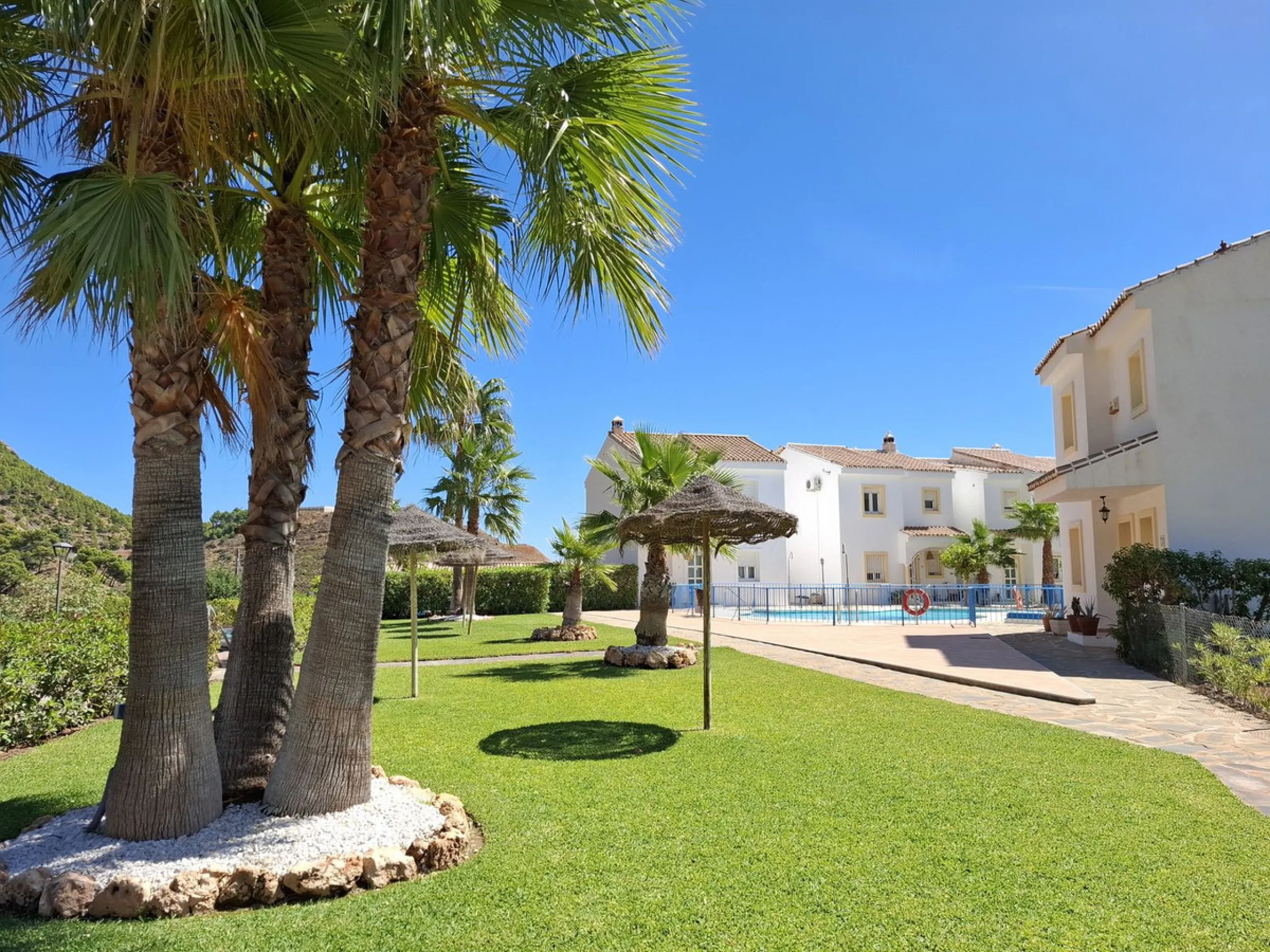 House - Townhouse в продаже в Mijas, Málaga. В доме 3 спален и 3 ванных комнат. Площадь дома 118 м²