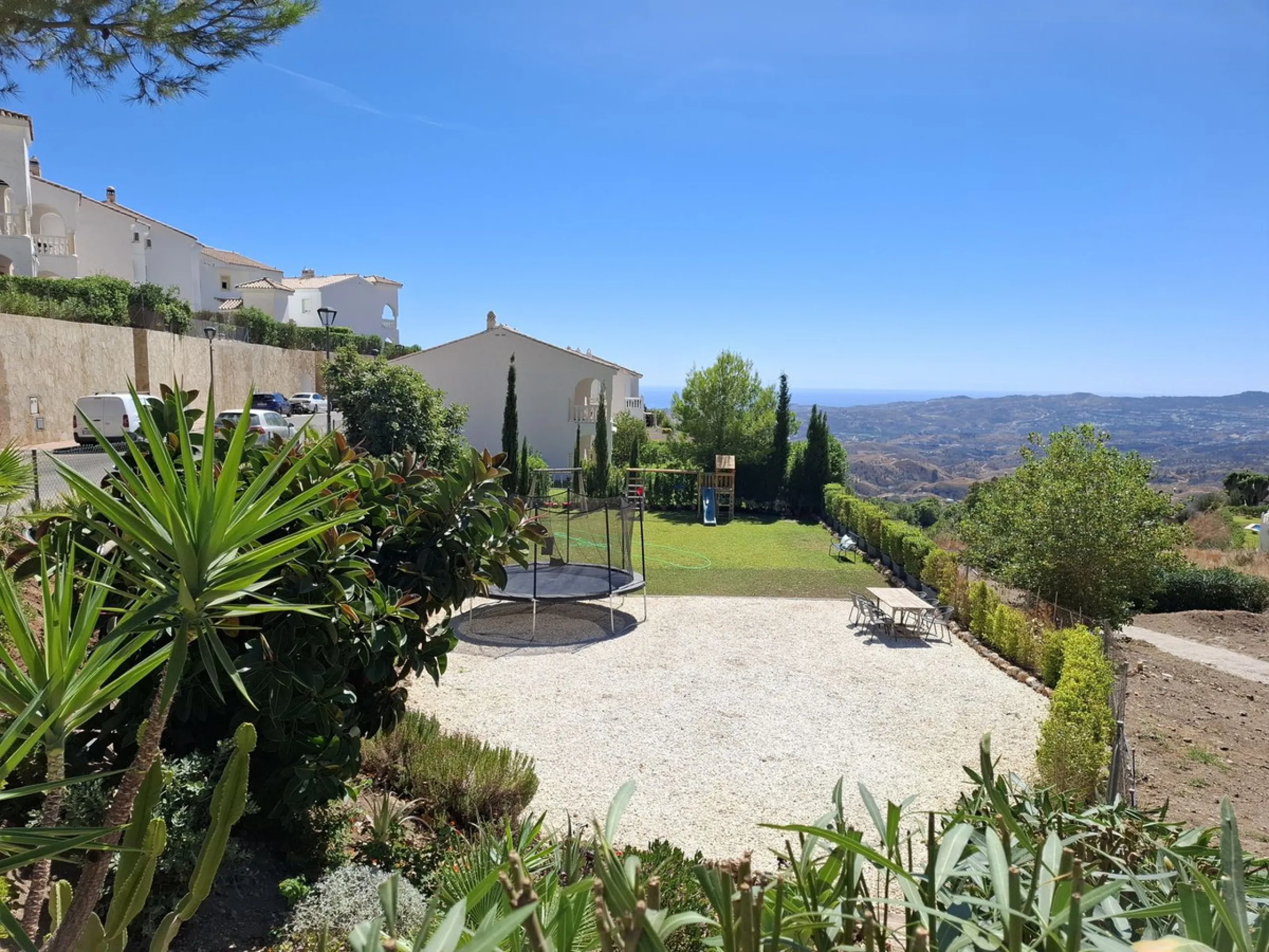 House - Townhouse в продаже в Mijas, Málaga. В доме 3 спален и 3 ванных комнат. Площадь дома 118 м²
