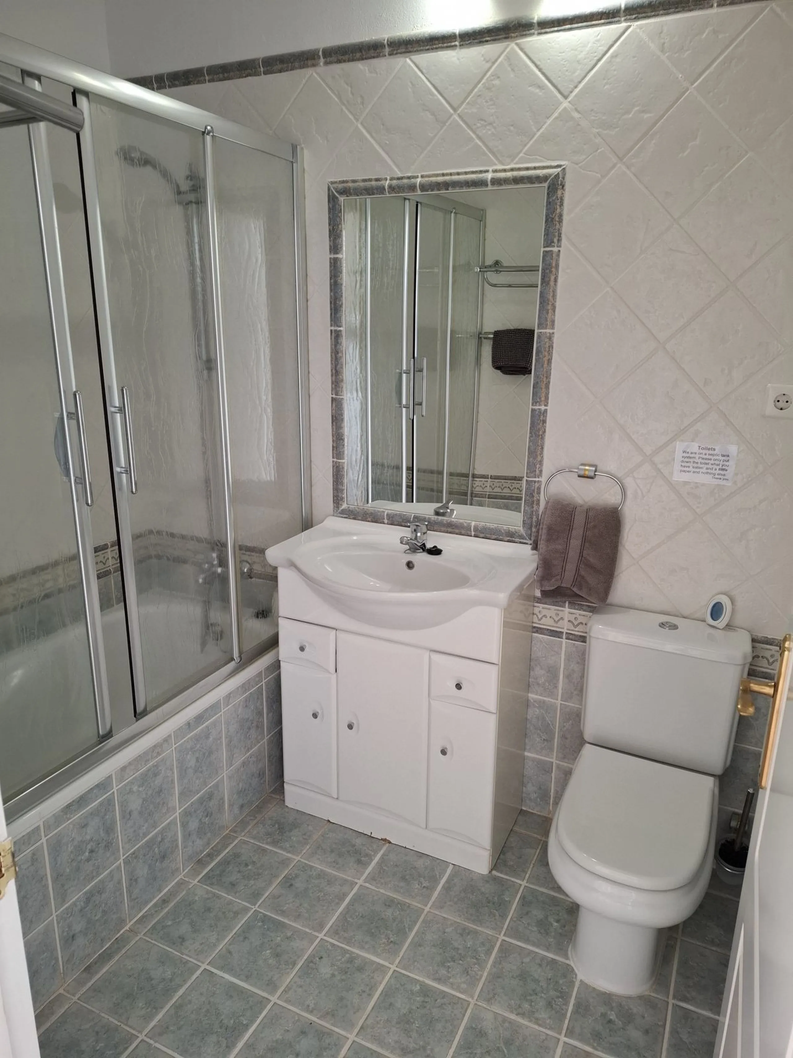 House - Townhouse в продаже в Mijas, Málaga. В доме 3 спален и 3 ванных комнат. Площадь дома 118 м²