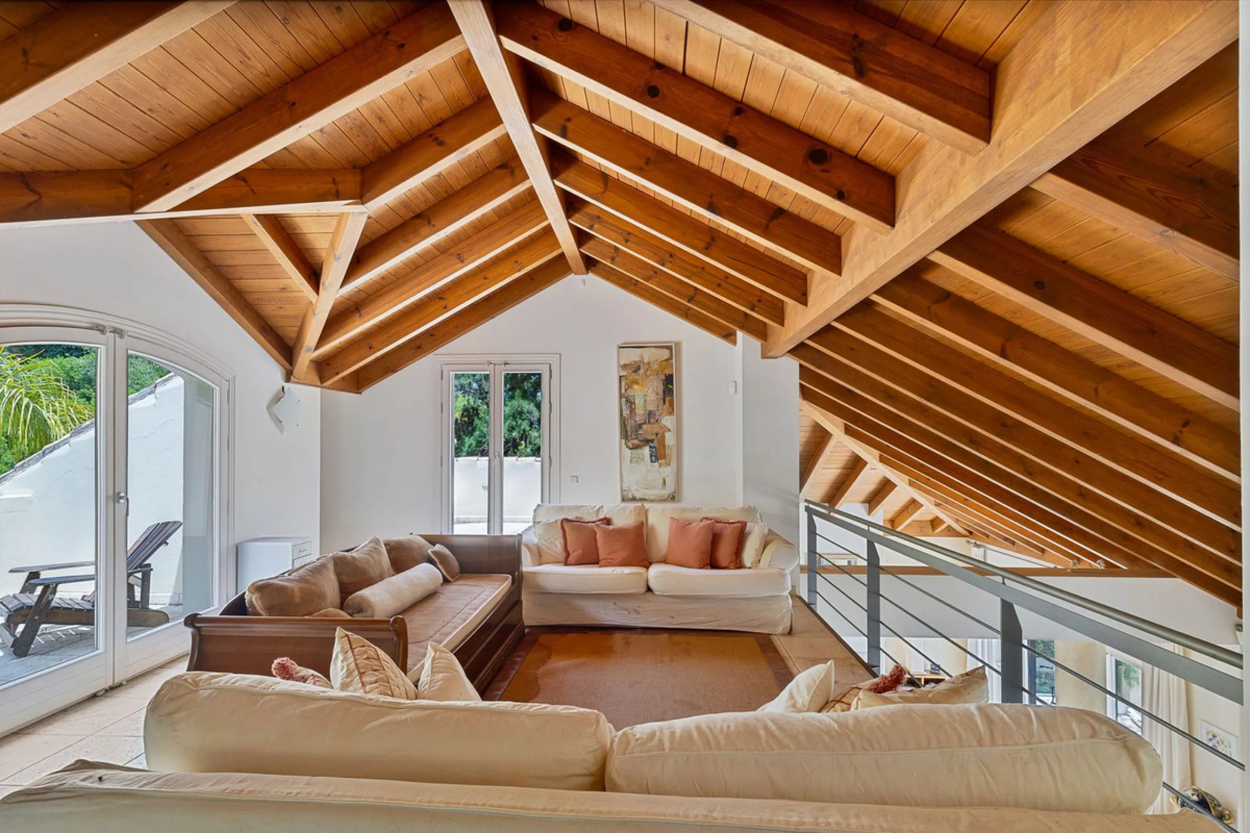 Villa for Sale in El Herrojo Alto: A Prime Architectural Estate in the Heart of La Quinta, Benahavis
